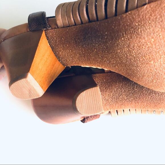 Naya 'Nova' Women's 7.5 Strappy Comfort Leather Sandal Tan High Quality - Picture 8 of 9